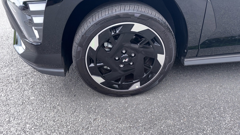 Hyundai KONA 160kW N Line 65kWh 5dr Auto Electric Hatchback - Image 39