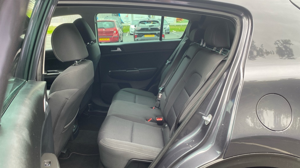 Kia Sportage 1.6 GDi ISG 2 5dr Petrol Estate - Image 16