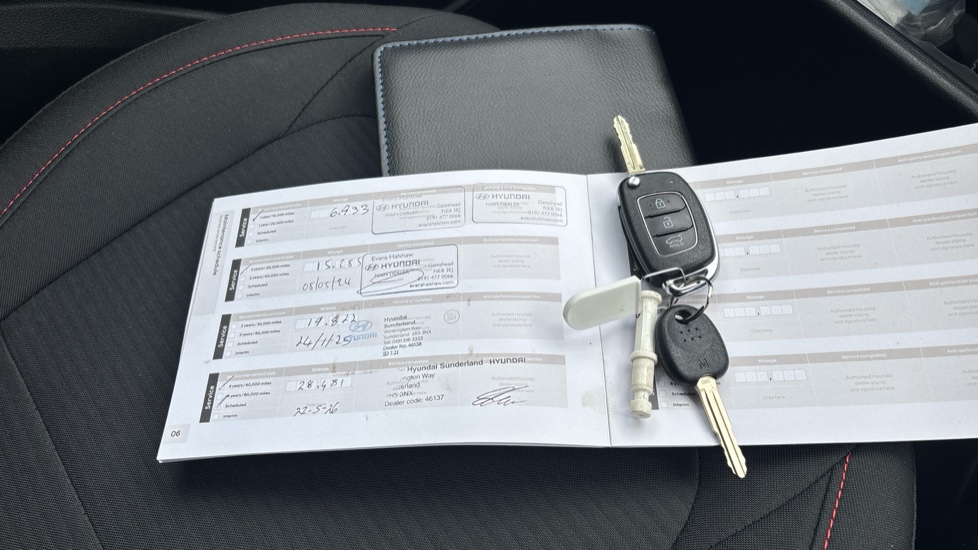 Hyundai i10 1.0 T-GDi N Line 5dr Petrol Hatchback - Image 19
