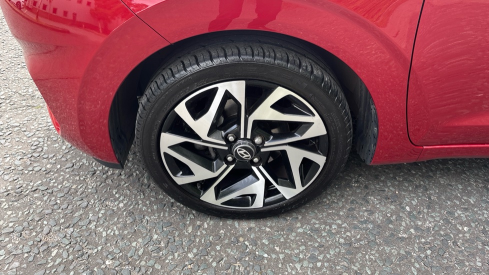Hyundai i10 1.0 T-GDi N Line 5dr Petrol Hatchback - Image 31