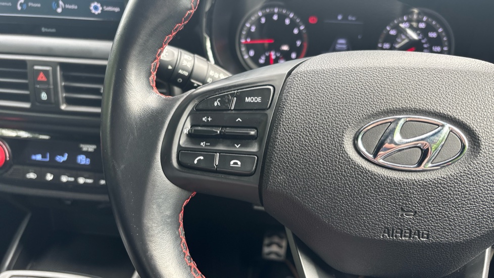 Hyundai i10 1.0 T-GDi N Line 5dr Petrol Hatchback - Image 36