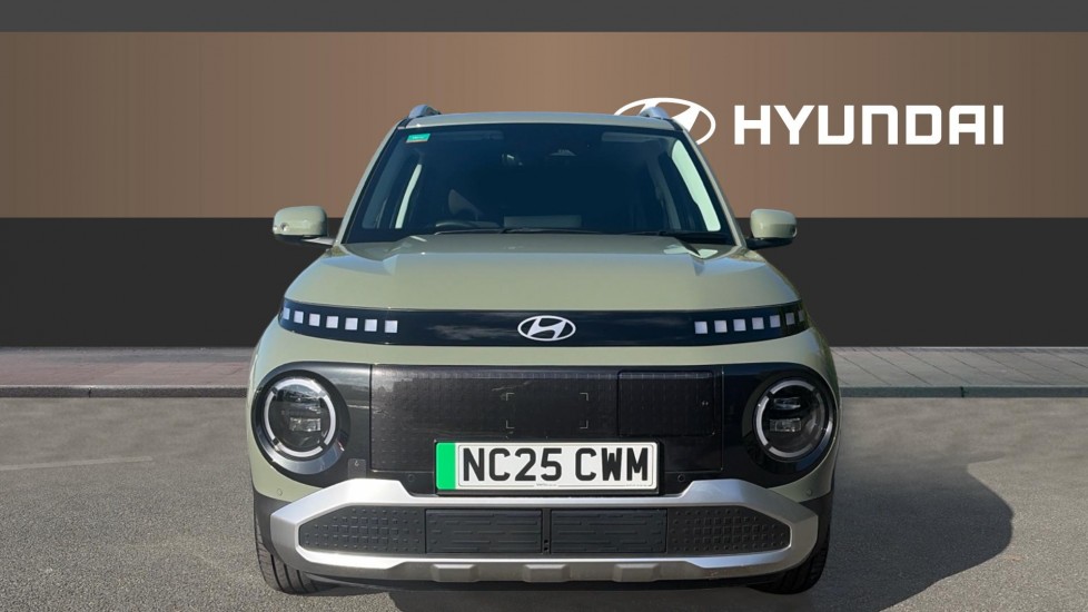 Hyundai INSTER 85kW 02 49kWh 5dr Auto Electric Hatchback - Image 3