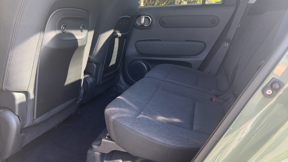 Hyundai INSTER 85kW 02 49kWh 5dr Auto Electric Hatchback - Image 16