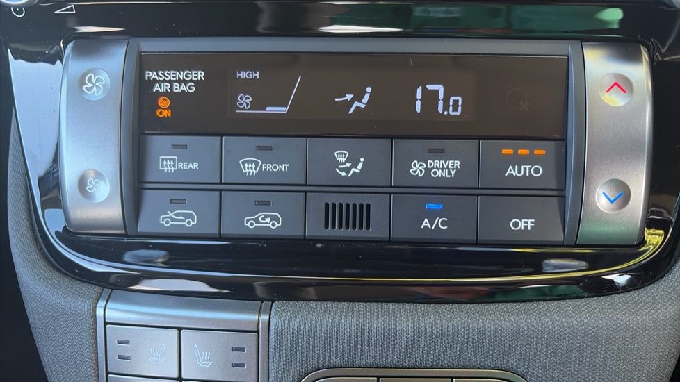 Hyundai INSTER 85kW 02 49kWh 5dr Auto Electric Hatchback - Image 34