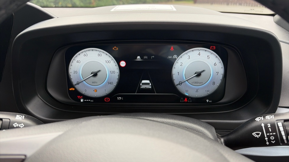Hyundai i20 1.0T GDi 90 Black Line 5dr Petrol Hatchback - Image 18
