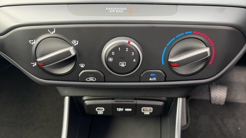 Hyundai i20 1.0T GDi 90 Black Line 5dr Petrol Hatchback - Image 38