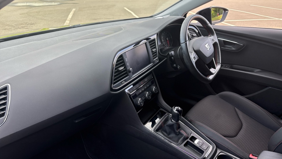 SEAT Leon 1.5 TSI EVO FR [EZ] 5dr Petrol Hatchback - Image 9