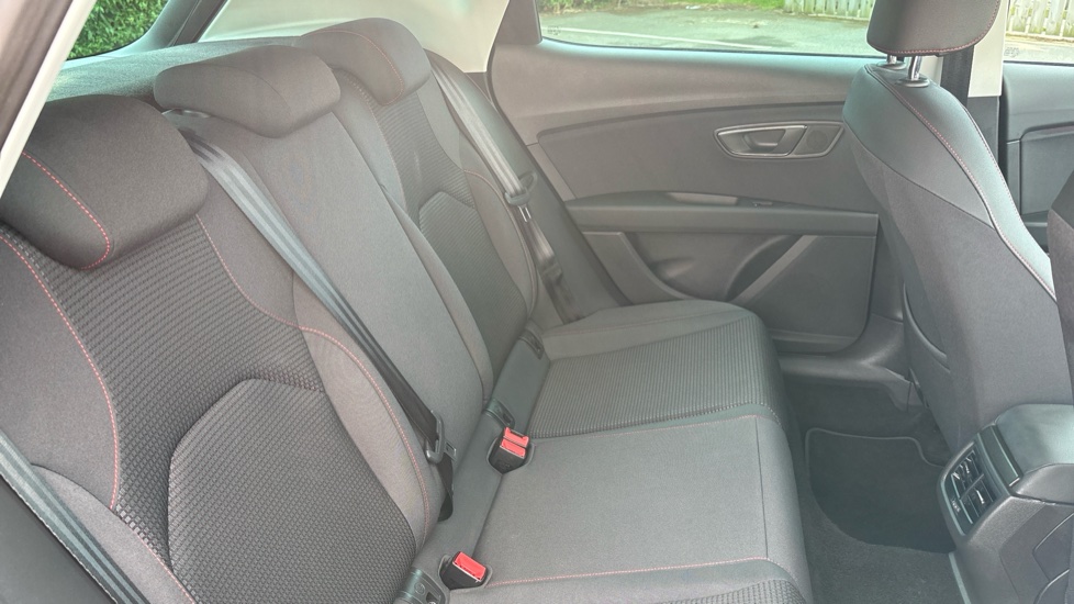 SEAT Leon 1.5 TSI EVO FR [EZ] 5dr Petrol Hatchback - Image 16