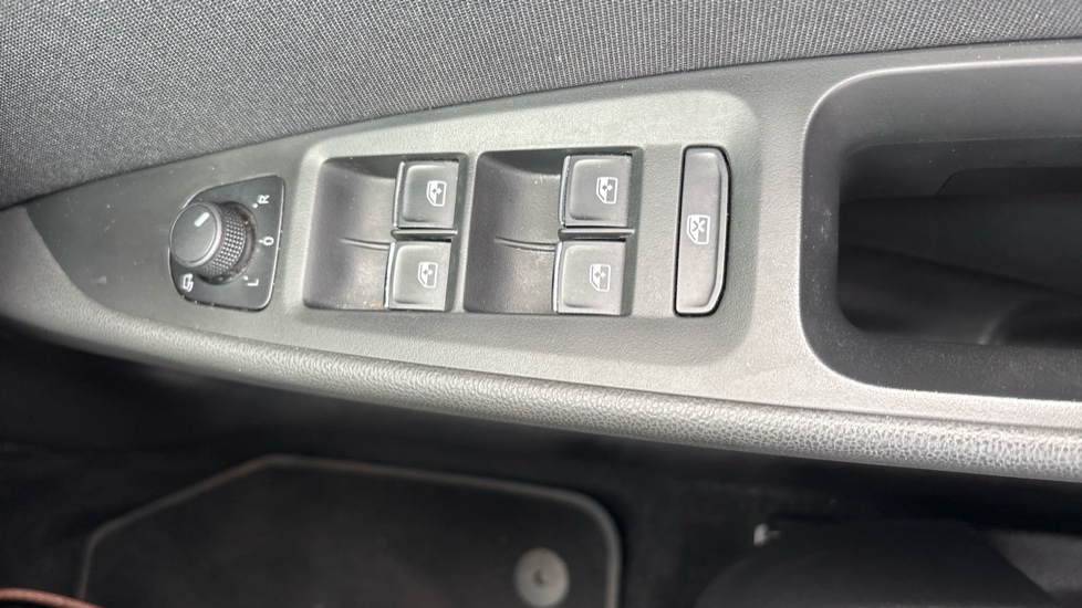 SEAT Leon 1.5 TSI EVO FR [EZ] 5dr Petrol Hatchback - Image 28