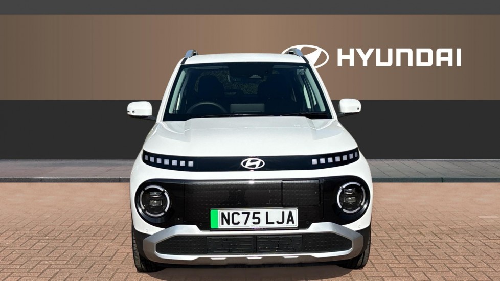 Hyundai INSTER 85kW 02 49kWh 5dr Auto Electric Hatchback - Image 3