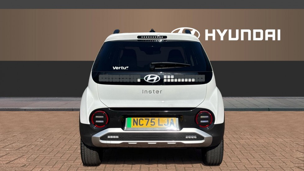 Hyundai INSTER 85kW 02 49kWh 5dr Auto Electric Hatchback - Image 6