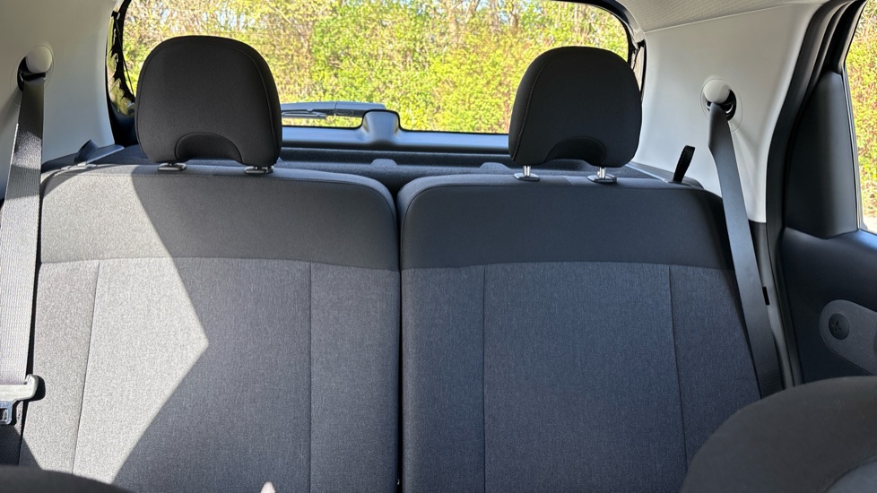 Hyundai INSTER 85kW 01 49kWh 5dr Auto Electric Hatchback - Image 15