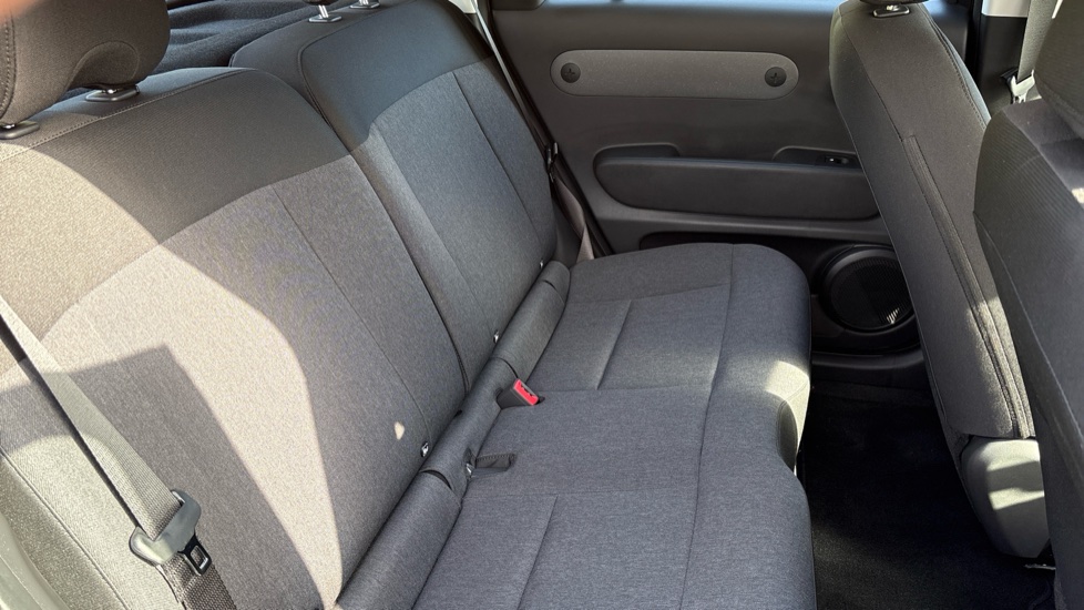 Hyundai INSTER 85kW 01 49kWh 5dr Auto Electric Hatchback - Image 16