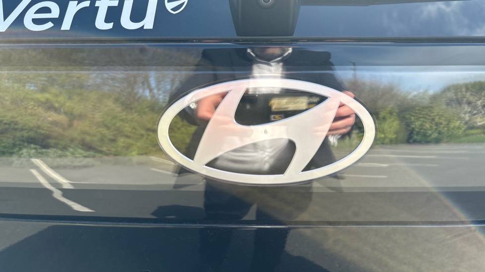 Hyundai INSTER 85kW 01 49kWh 5dr Auto Electric Hatchback - Image 28