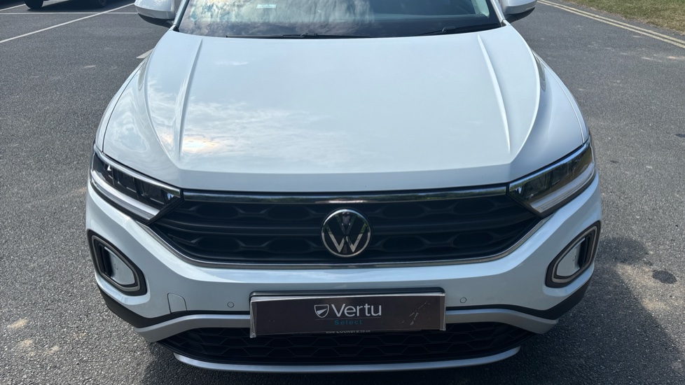 Volkswagen T-Roc 1.0 TSI Life 5dr Petrol Hatchback - Image 8