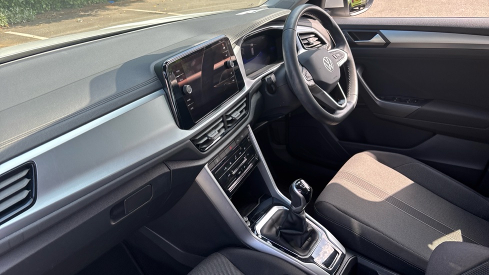 Volkswagen T-Roc 1.0 TSI Life 5dr Petrol Hatchback - Image 9