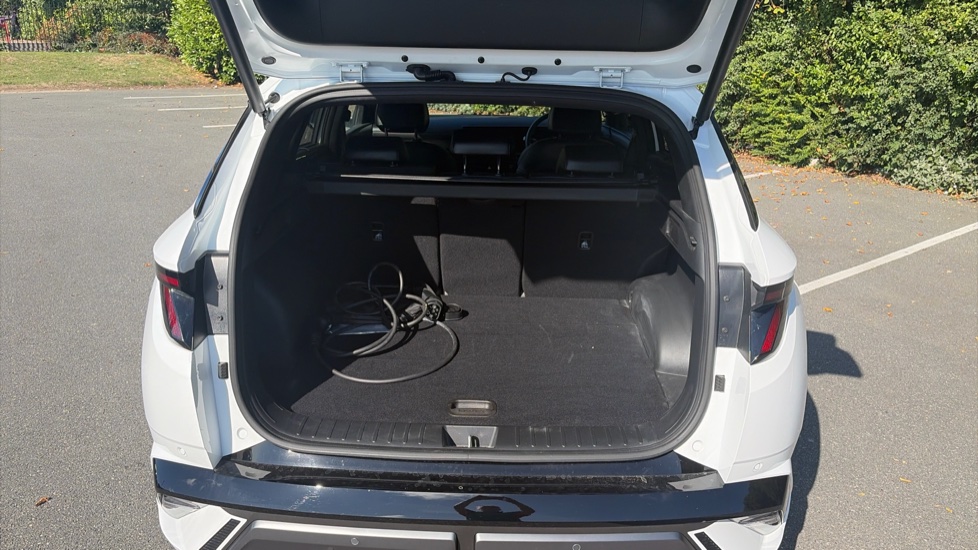 Hyundai TUCSON 1.6T Plug-in Hybrid N Line Edition 5dr Auto Estate - Image 4