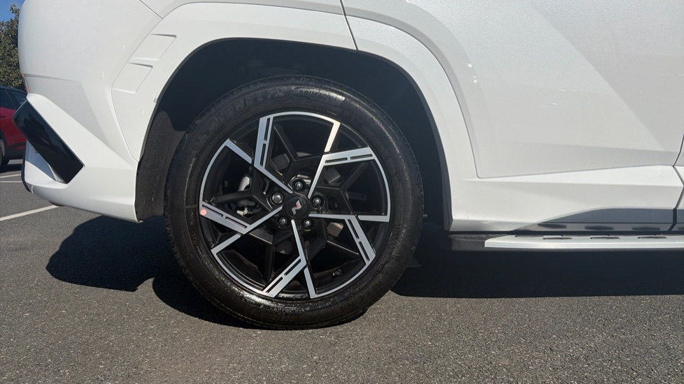 Hyundai TUCSON 1.6T Plug-in Hybrid N Line Edition 5dr Auto Estate - Image 7