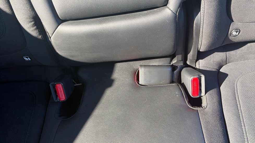 Hyundai TUCSON 1.6T Plug-in Hybrid N Line Edition 5dr Auto Estate - Image 17