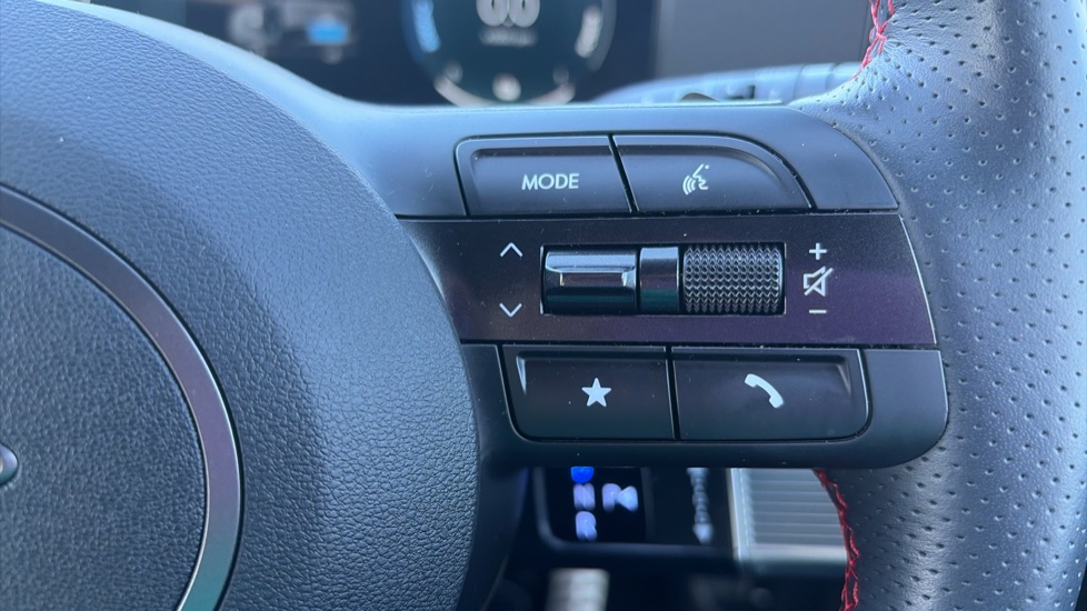 Hyundai TUCSON 1.6T Plug-in Hybrid N Line Edition 5dr Auto Estate - Image 21