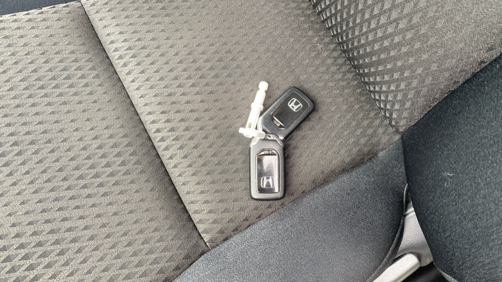 Honda Jazz 1.3 i-VTEC EX Navi 5dr Petrol Hatchback - Image 20