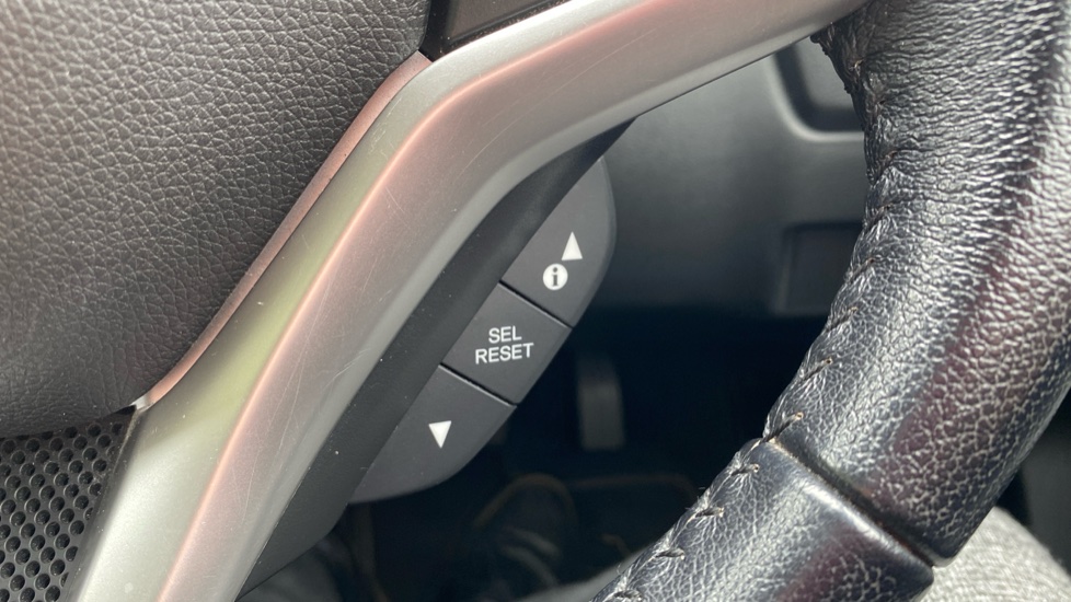 Honda Jazz 1.3 i-VTEC EX Navi 5dr Petrol Hatchback - Image 26