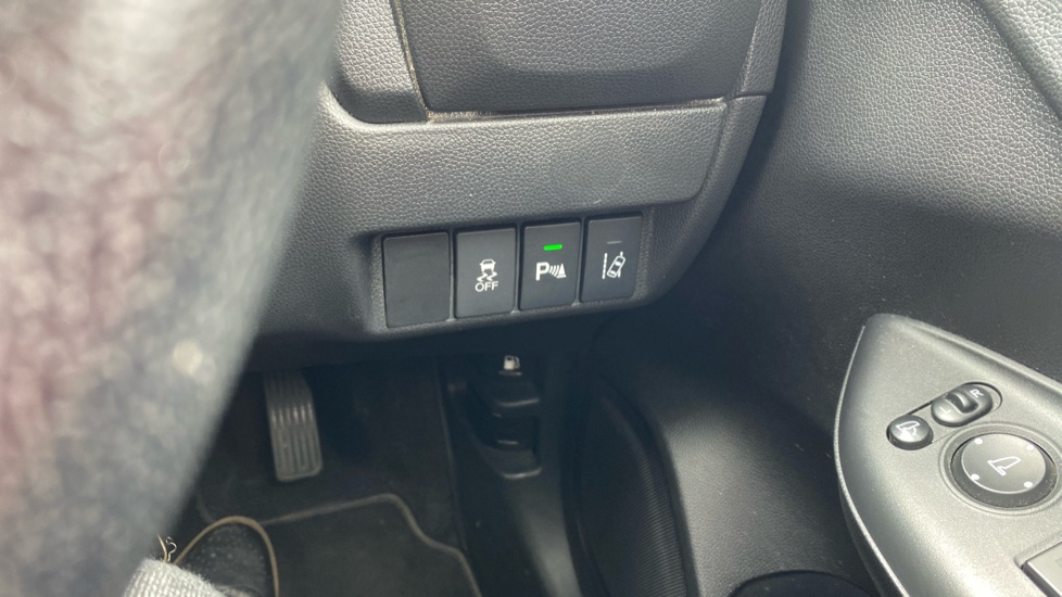 Honda Jazz 1.3 i-VTEC EX Navi 5dr Petrol Hatchback - Image 27