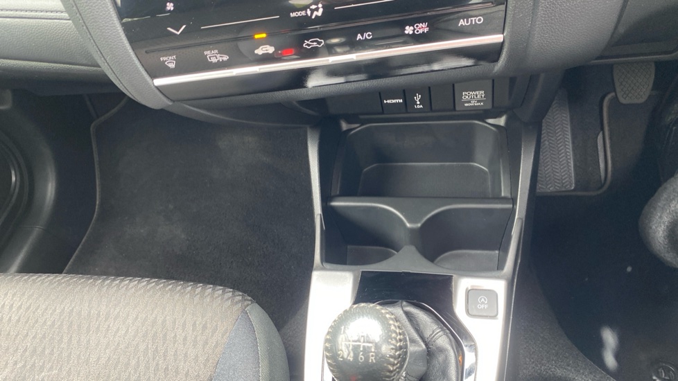 Honda Jazz 1.3 i-VTEC EX Navi 5dr Petrol Hatchback - Image 31