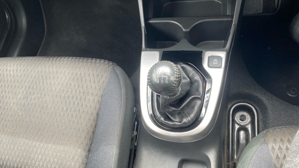 Honda Jazz 1.3 i-VTEC EX Navi 5dr Petrol Hatchback - Image 32