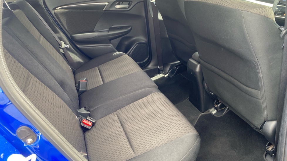 Honda Jazz 1.3 i-VTEC EX Navi 5dr Petrol Hatchback - Image 35