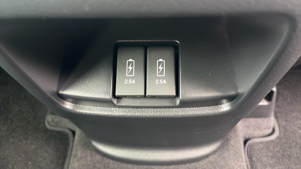 Honda CR-V 2.0 i-MMD Hybrid SE 2WD 5dr eCVT Hybrid Estate - Image 25