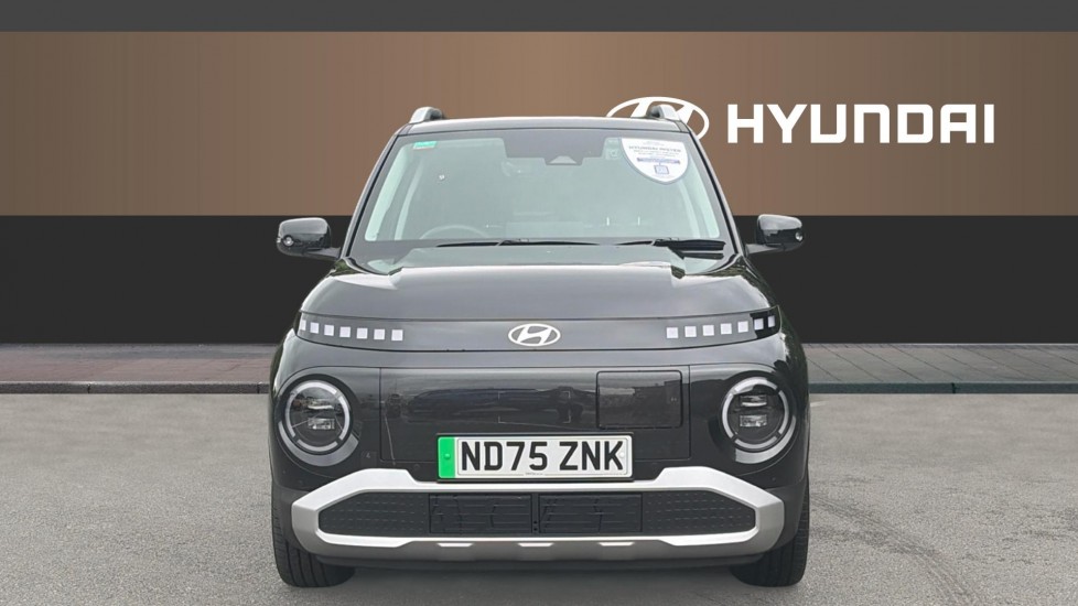 Hyundai INSTER 85kW 02 49kWh 5dr Auto Electric Hatchback - Image 3