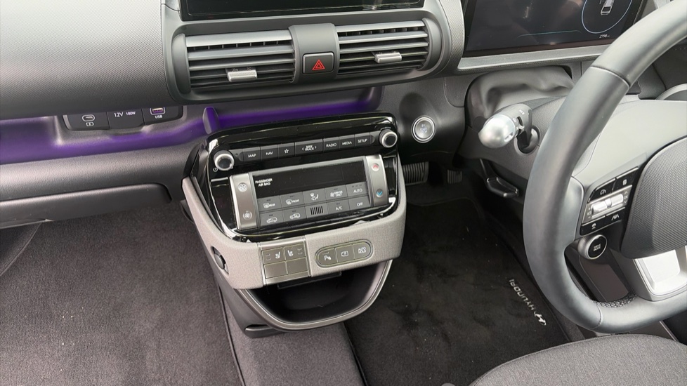 Hyundai INSTER 85kW 02 49kWh 5dr Auto Electric Hatchback - Image 13
