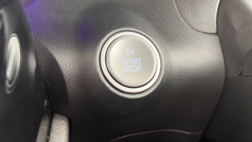 Hyundai INSTER 85kW 02 49kWh 5dr Auto Electric Hatchback - Image 36