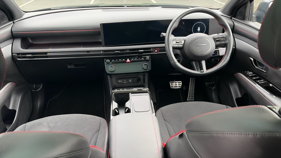 Hyundai TUCSON 1.6T Hybrid N Line S 5dr Auto Hybrid Estate - Image 10