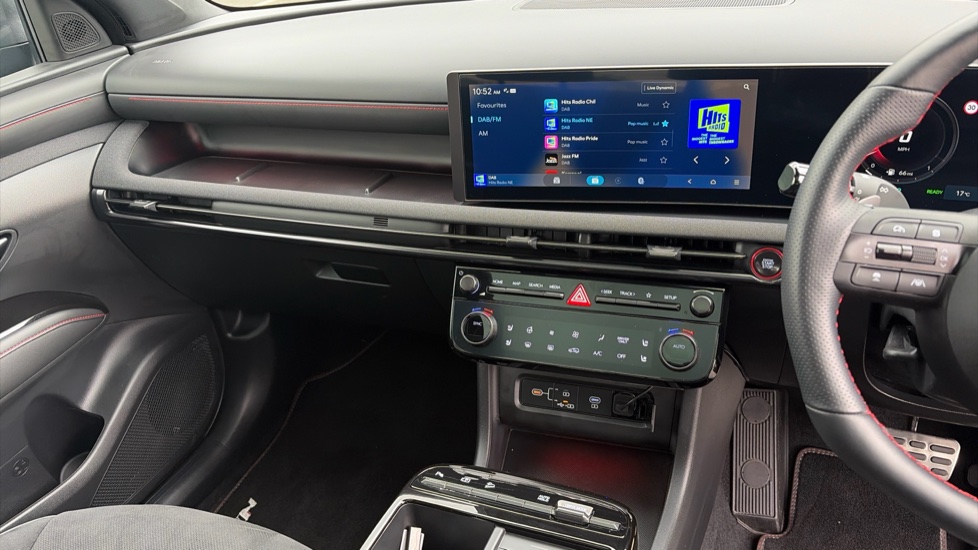 Hyundai TUCSON 1.6T Hybrid N Line S 5dr Auto Hybrid Estate - Image 14