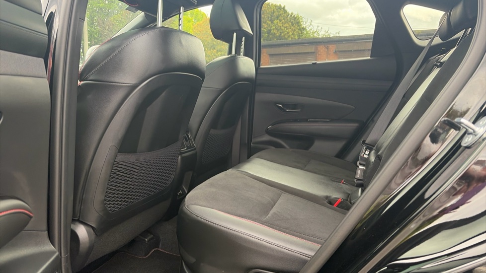 Hyundai TUCSON 1.6T Hybrid N Line S 5dr Auto Hybrid Estate - Image 16
