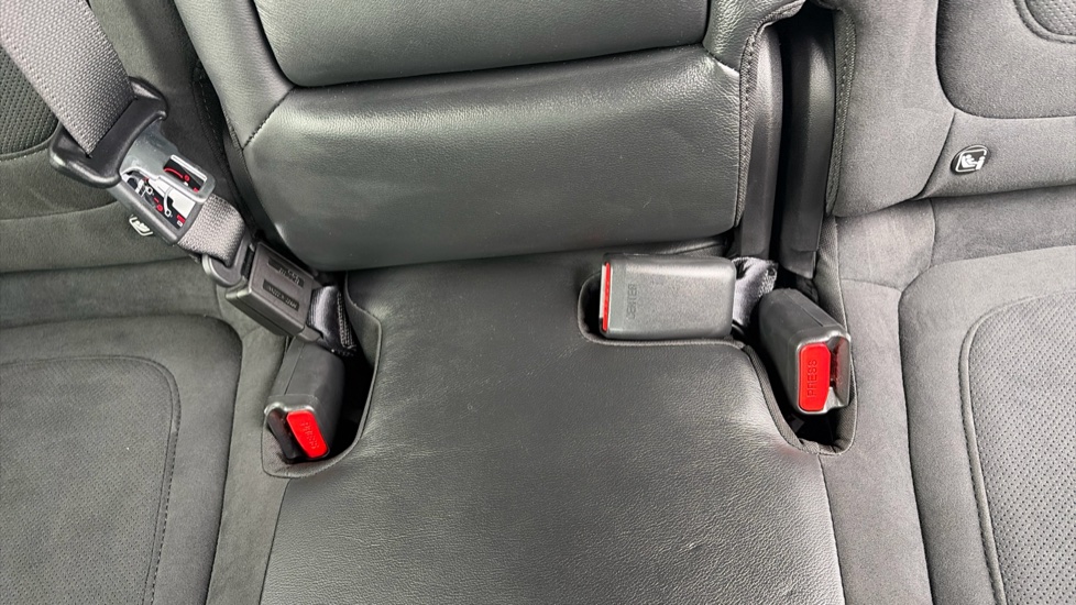 Hyundai TUCSON 1.6T Hybrid N Line S 5dr Auto Hybrid Estate - Image 17