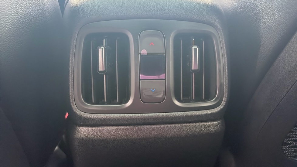 Hyundai TUCSON 1.6T Hybrid N Line S 5dr Auto Hybrid Estate - Image 33