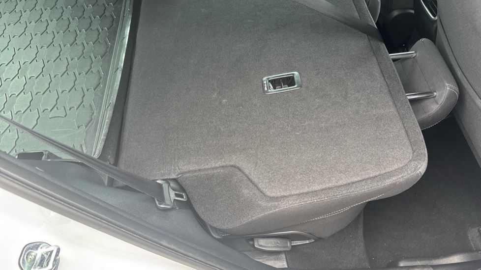 Kia Sportage 1.6 GDi ISG 2 5dr Petrol Estate - Image 39