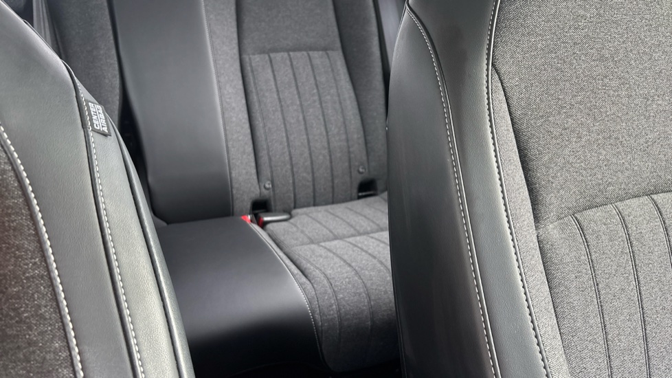 Honda Jazz 1.5 i-MMD Hybrid Advance 5dr eCVT Hybrid Hatchback - Image 15