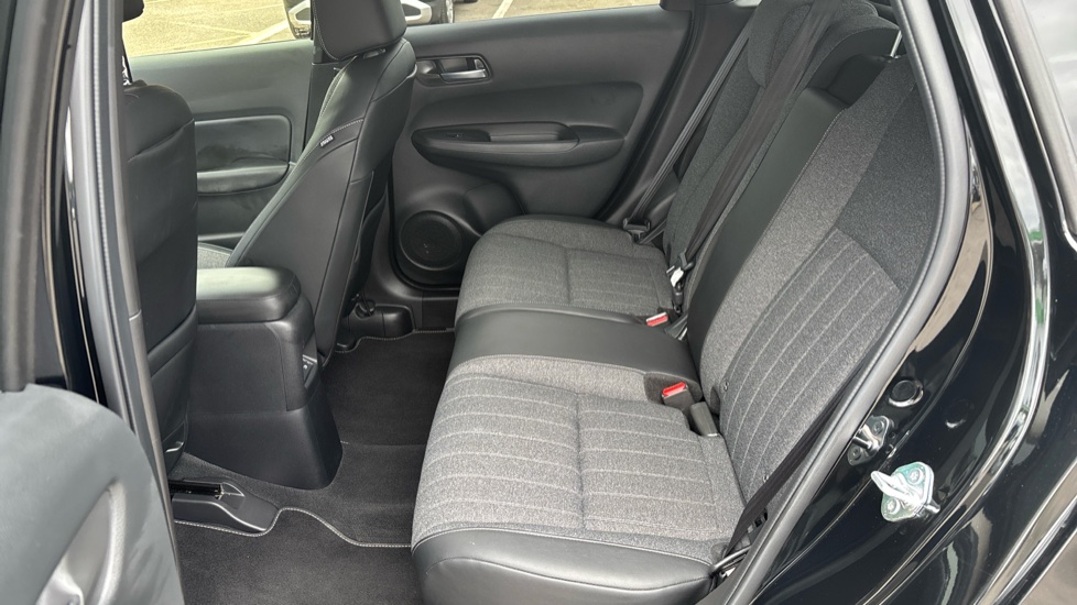 Honda Jazz 1.5 i-MMD Hybrid Advance 5dr eCVT Hybrid Hatchback - Image 16