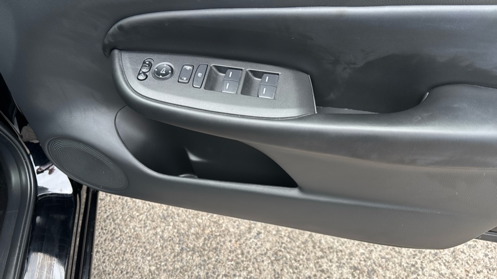 Honda Jazz 1.5 i-MMD Hybrid Advance 5dr eCVT Hybrid Hatchback - Image 36