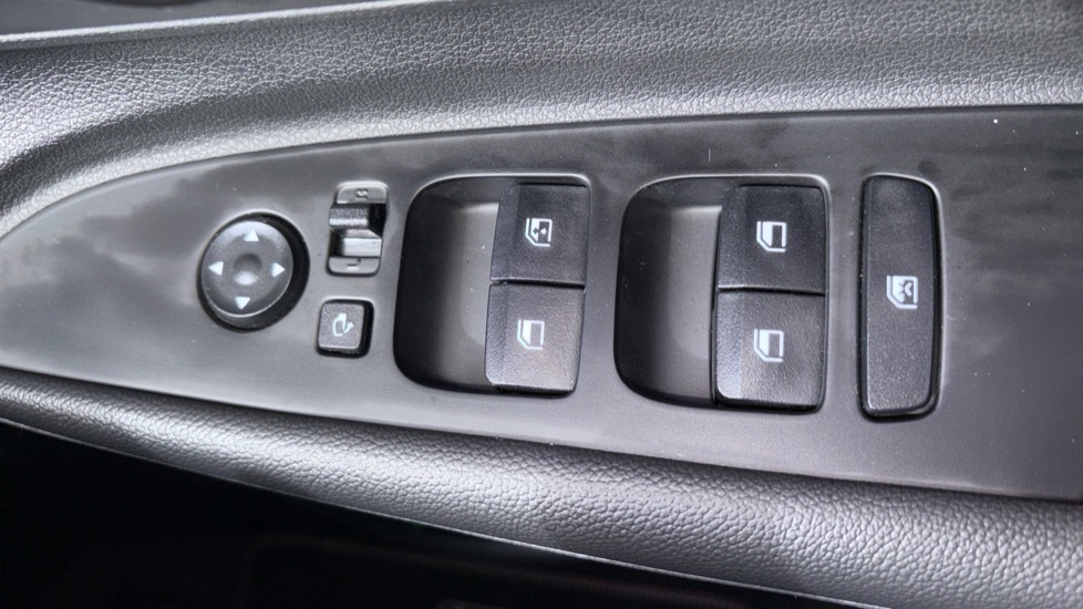 Hyundai i20 1.0T GDi N Line S 5dr Petrol Hatchback - Image 21