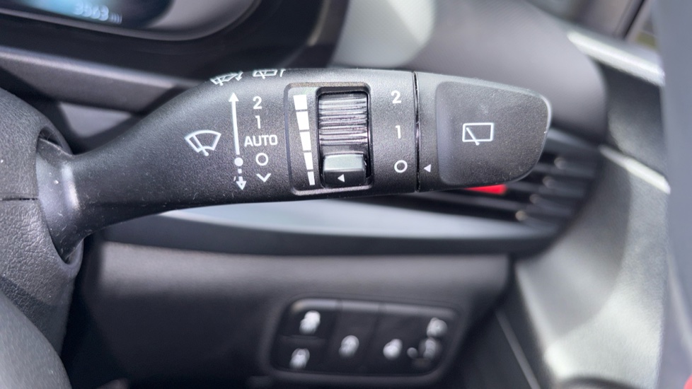 Hyundai i20 1.0T GDi N Line S 5dr Petrol Hatchback - Image 27