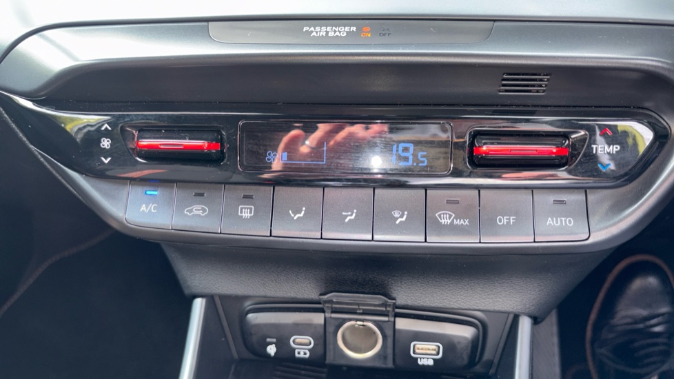 Hyundai i20 1.0T GDi N Line S 5dr Petrol Hatchback - Image 32
