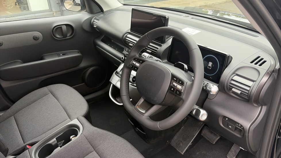 Hyundai INSTER 71kW 01 42kWh 5dr Auto Electric Hatchback - Image 11