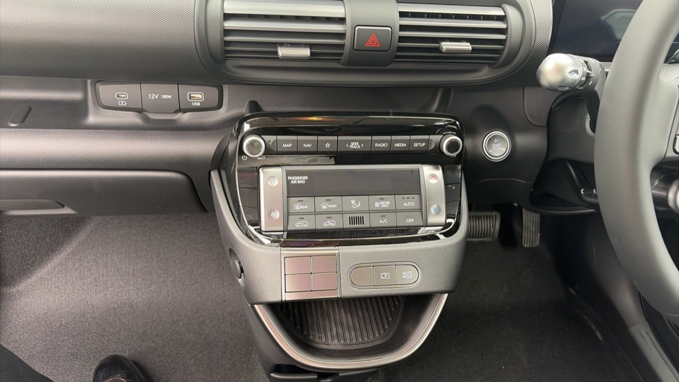 Hyundai INSTER 71kW 01 42kWh 5dr Auto Electric Hatchback - Image 13
