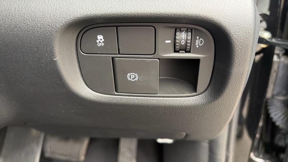 Hyundai INSTER 71kW 01 42kWh 5dr Auto Electric Hatchback - Image 28