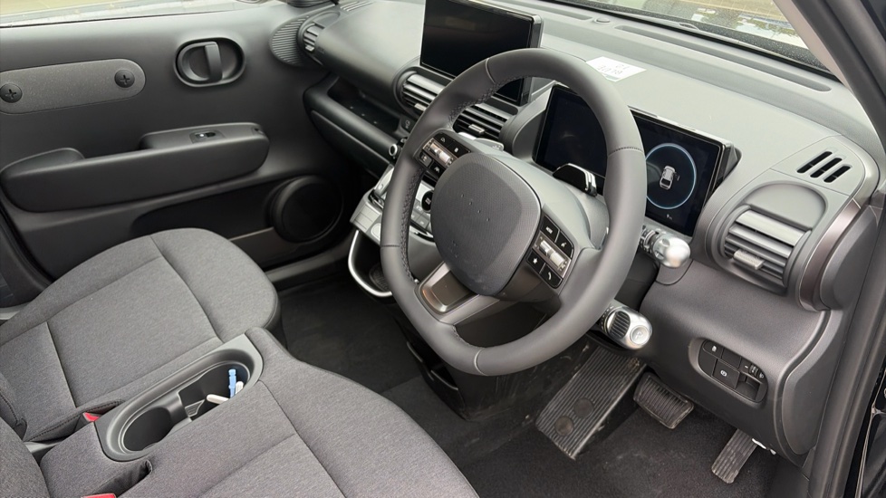 Hyundai INSTER 71kW 01 42kWh 5dr Auto Electric Hatchback - Image 11